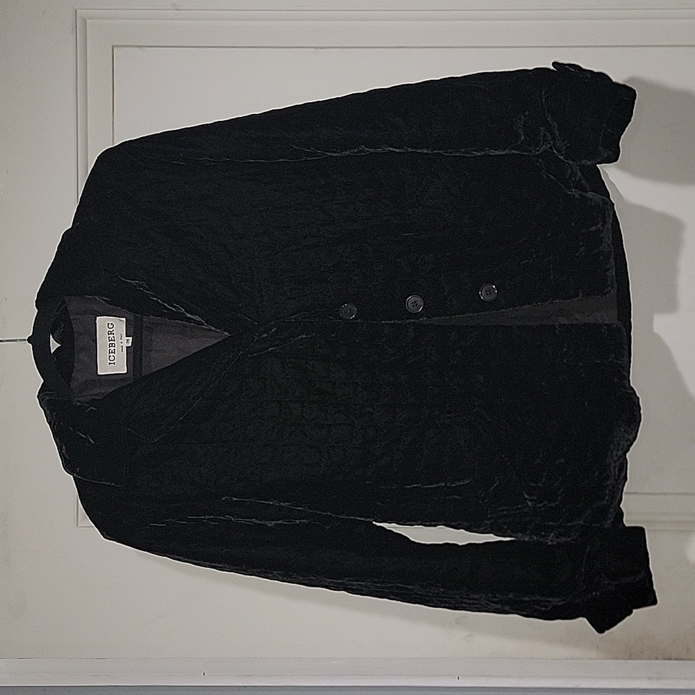 Vintage Iceberg coat with velvet